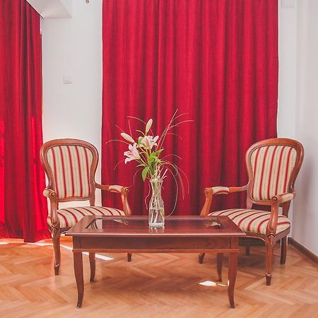 Apartments Konak Високо Екстериор снимка